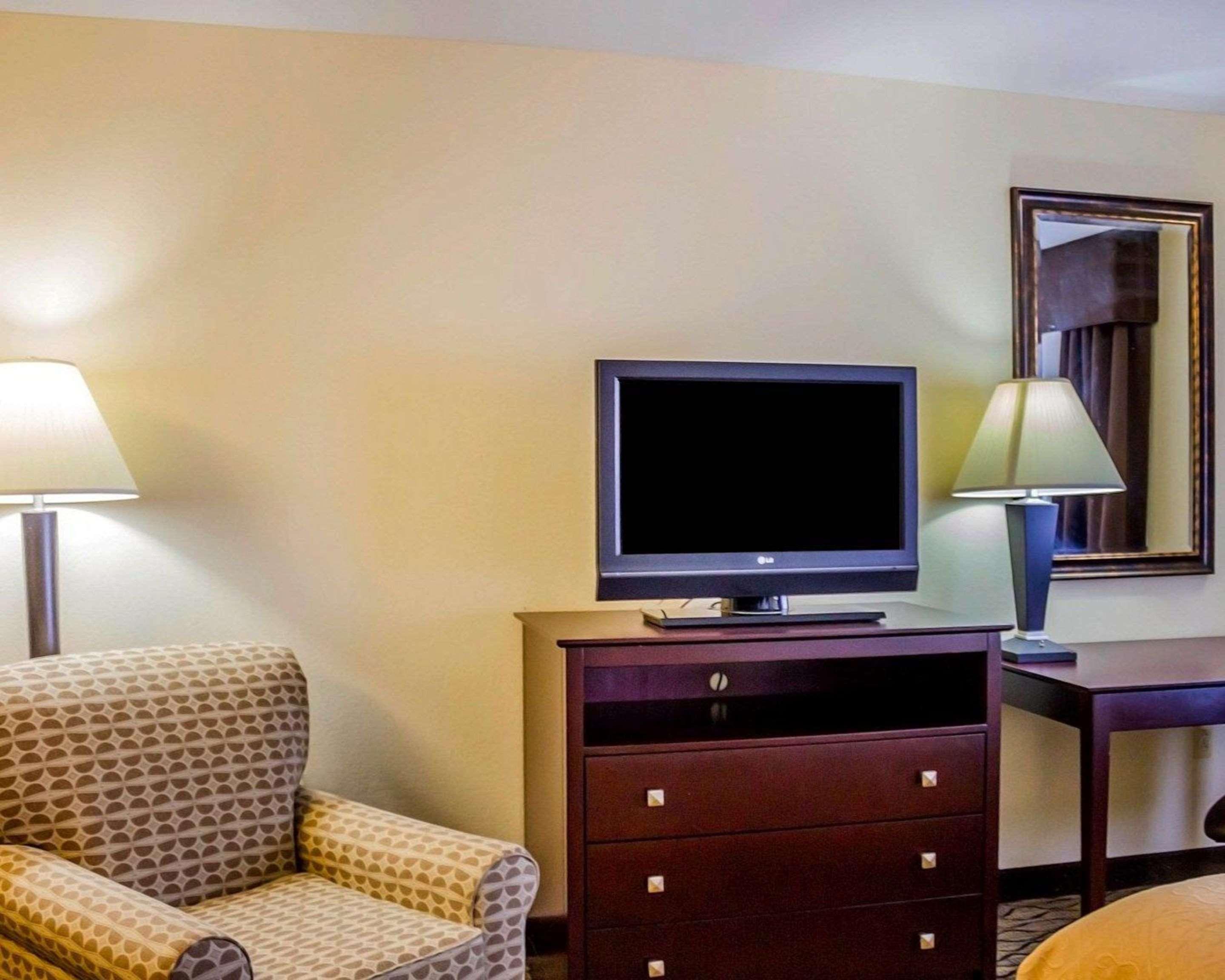 Quality Inn Waterbury Ngoại thất bức ảnh