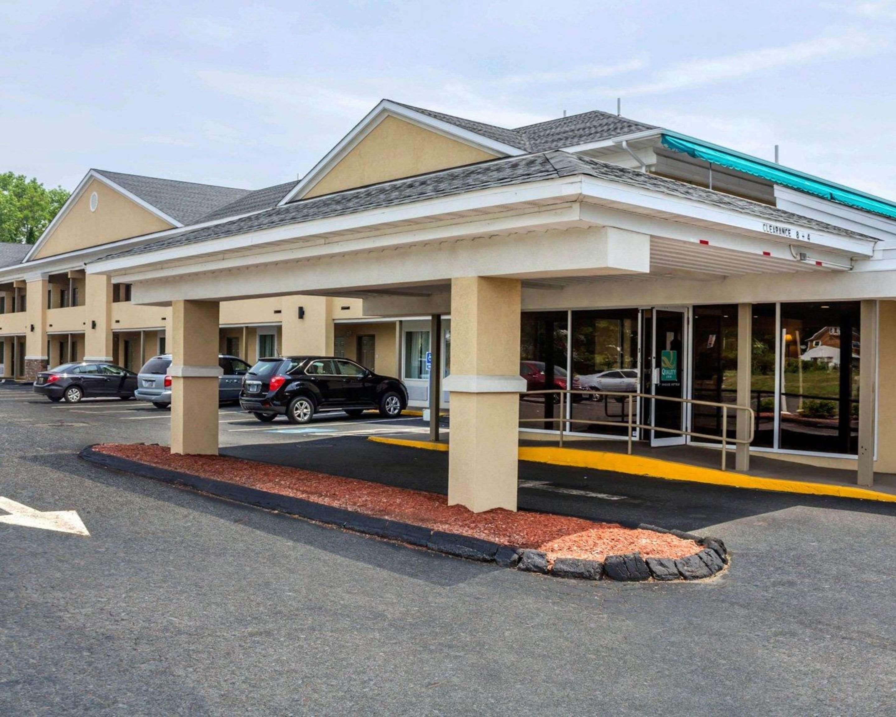 Quality Inn Waterbury Ngoại thất bức ảnh