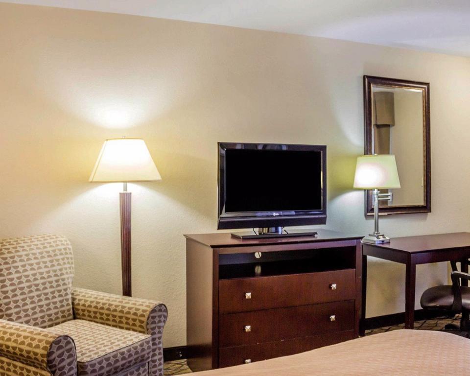 Quality Inn Waterbury Ngoại thất bức ảnh