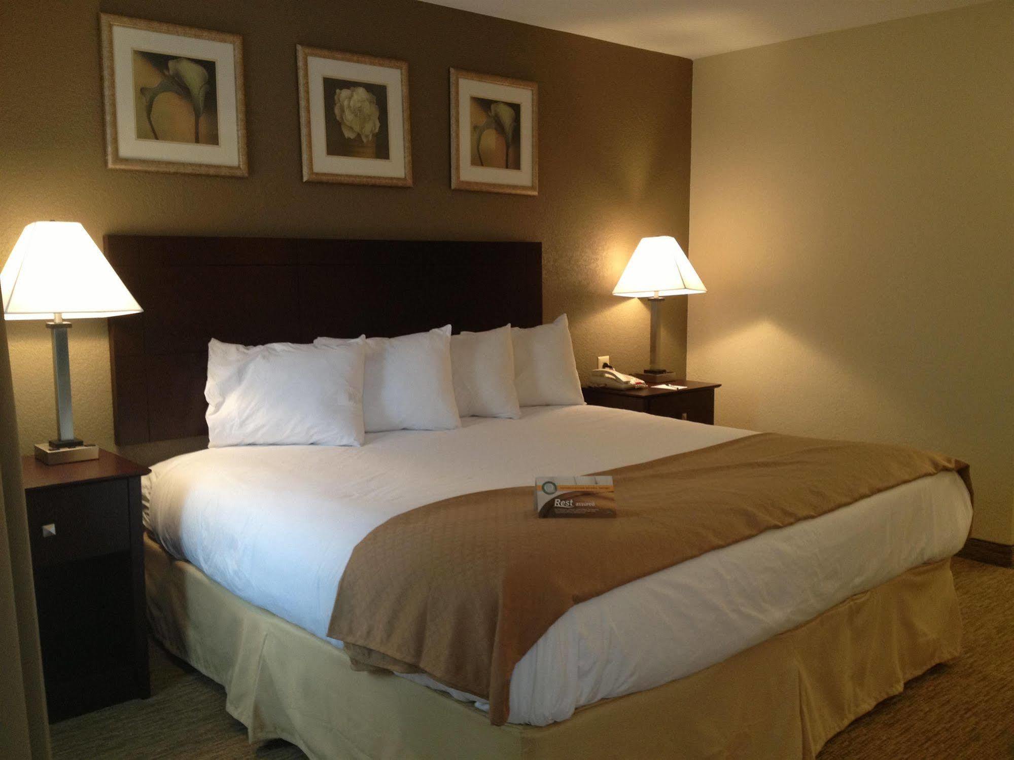 Quality Inn Waterbury Ngoại thất bức ảnh